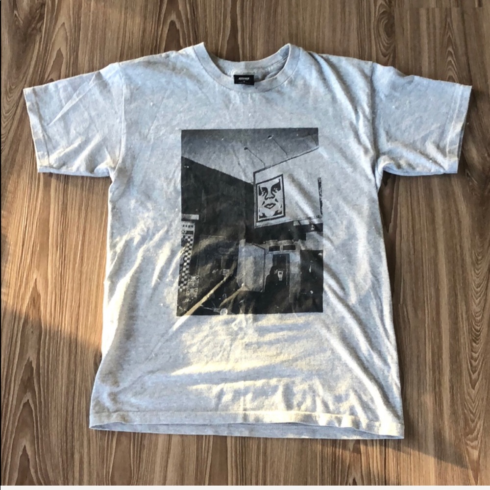 OBEY T-shirt